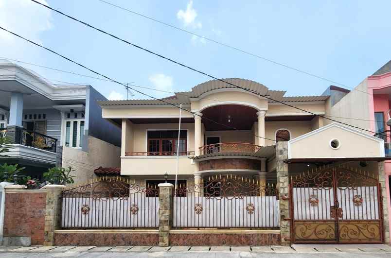 dijual rumah jalan swaday duren sawit