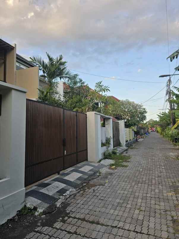 dijual rumah jalan tukad pakerisan