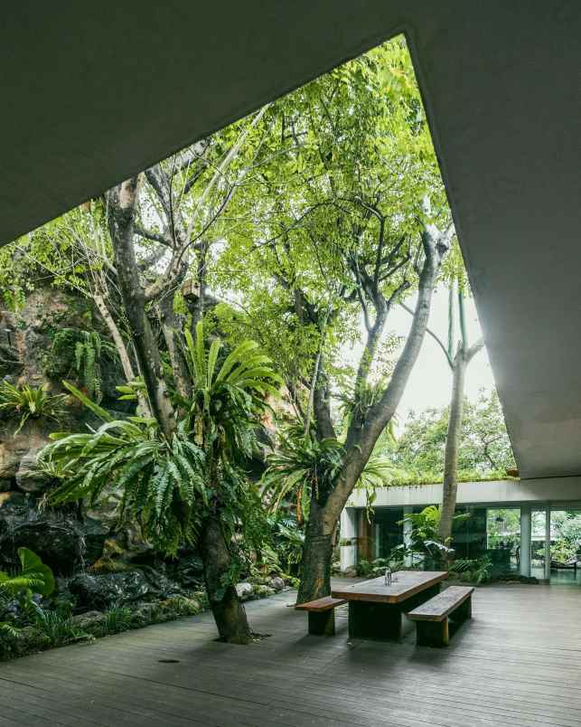 dijual rumah jati padang jaksel