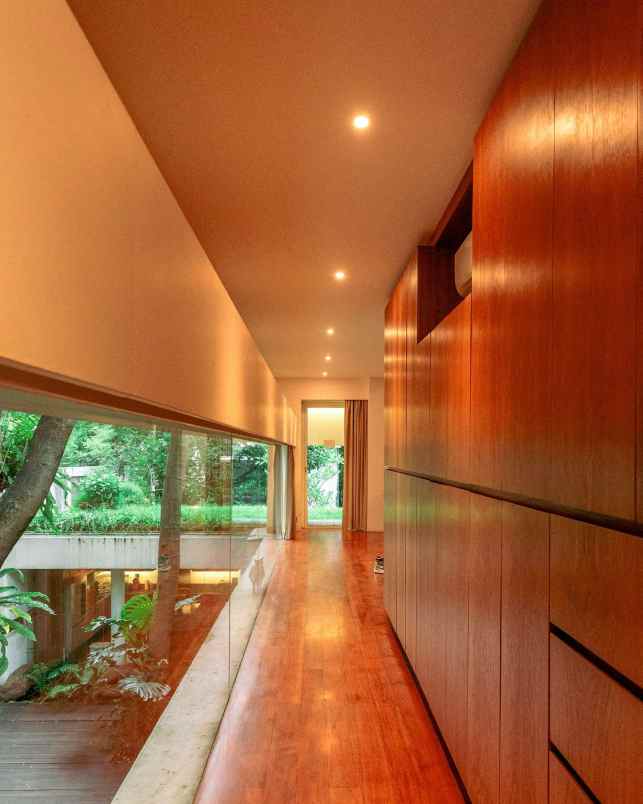 dijual rumah jati padang jaksel