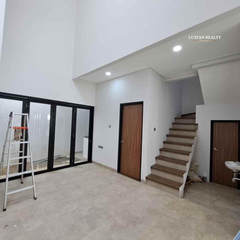 dijual rumah jati padang pasar minggu