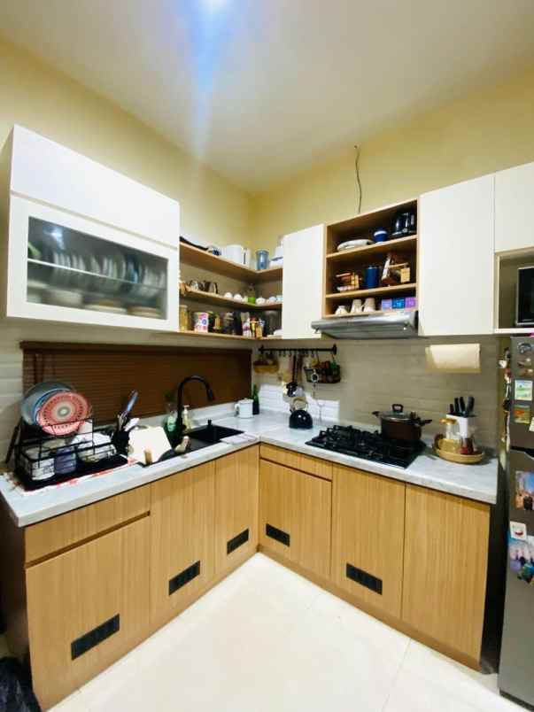 dijual rumah jaticempaka