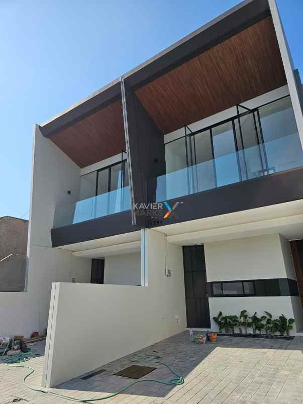 dijual rumah jemursari timur