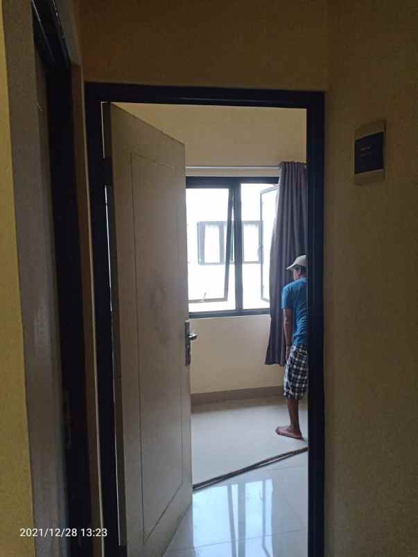 dijual rumah jl bintaro utama 9 pd