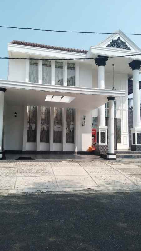dijual rumah jl bougenville permai