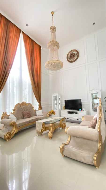 dijual rumah jl bougenville permai