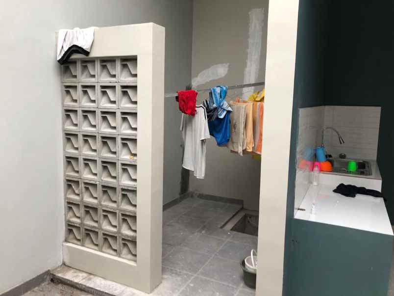 dijual rumah jl cilangkap raya kec