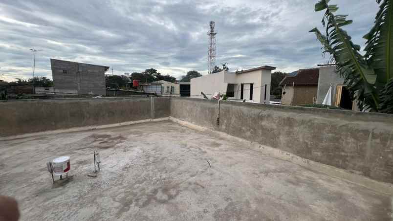 dijual rumah jl cisaranten arcamanik