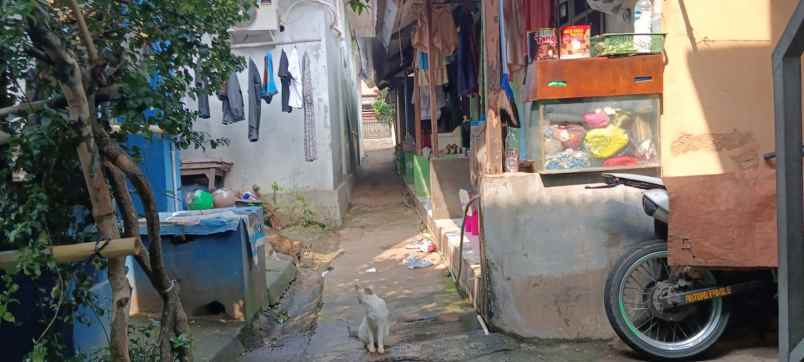 dijual rumah jl dewi sartika margahayu