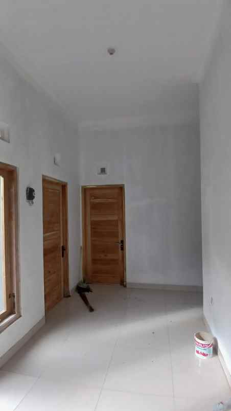 dijual rumah jl gito gati