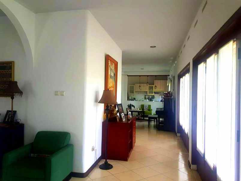 dijual rumah jl h boma limo cinere