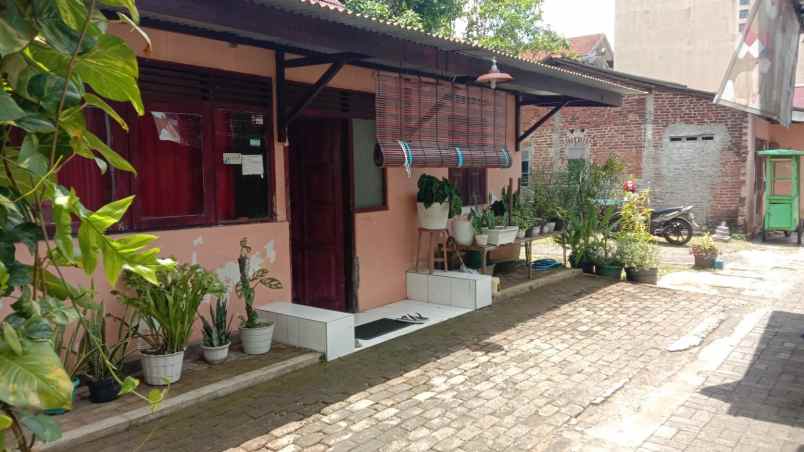 dijual rumah jl jend sudirman
