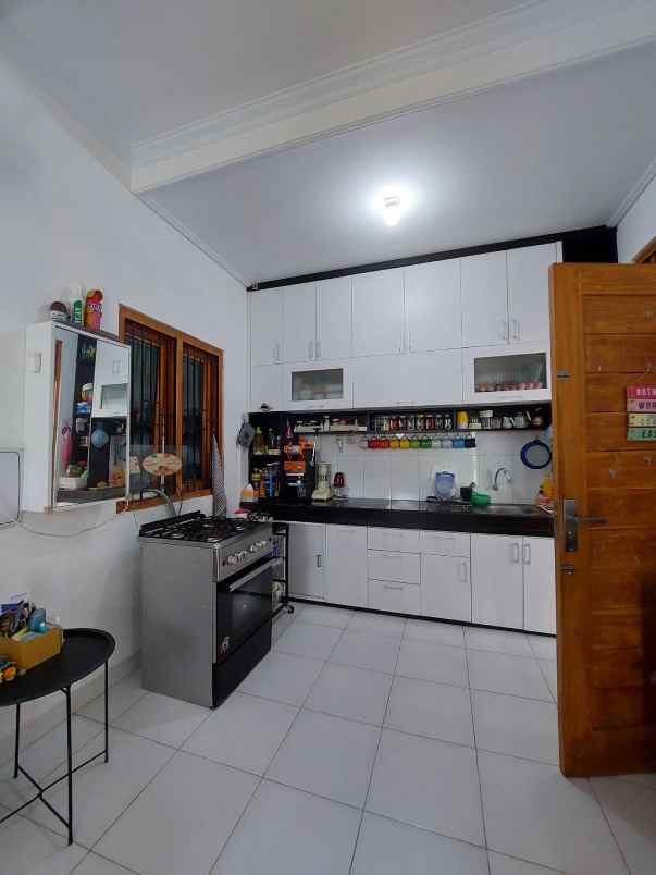 dijual rumah jl kaliurang km 12 5