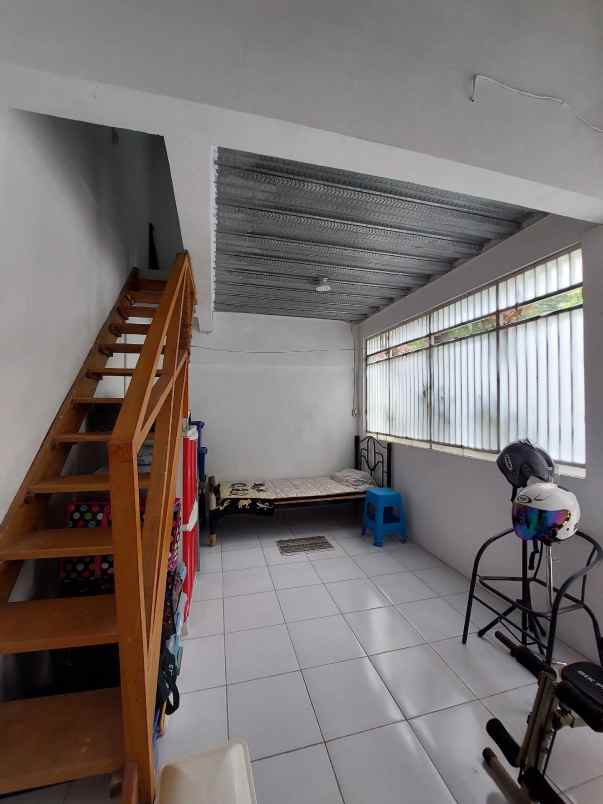 dijual rumah jl kaliurang km 12 5