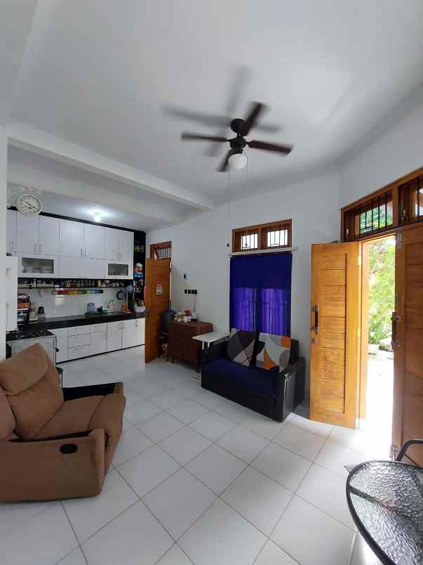 dijual rumah jl kaliurang km 12 5