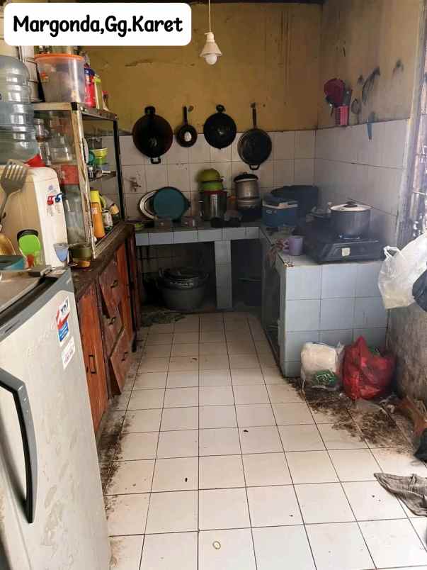dijual rumah jl karet kemiri muka