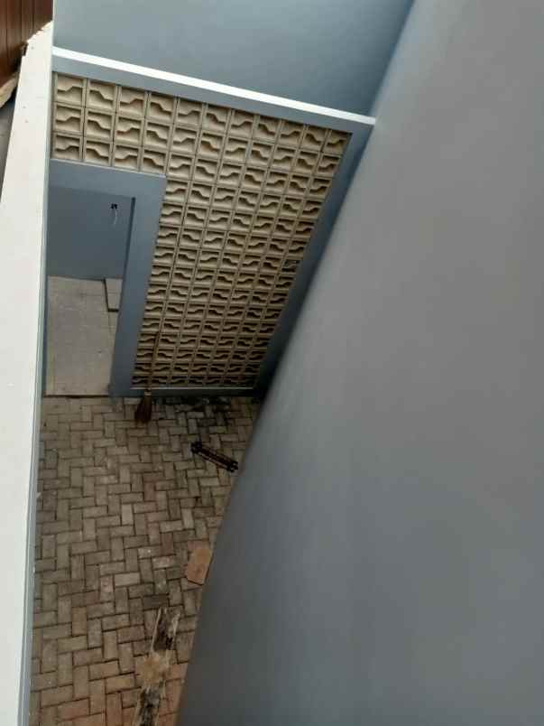 dijual rumah jl kelurahan duren sawit