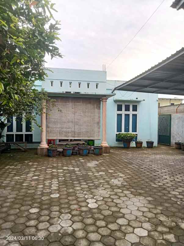 dijual rumah jl nasional kaliwatubumi