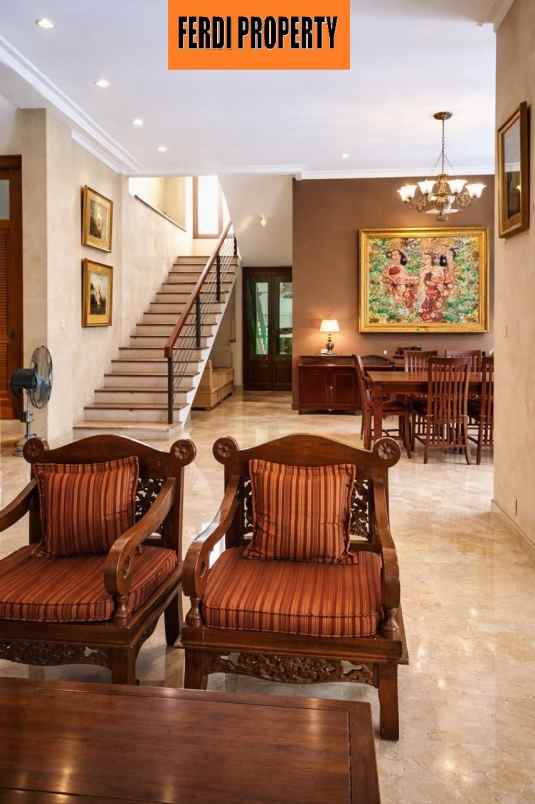 dijual rumah jl nusantara