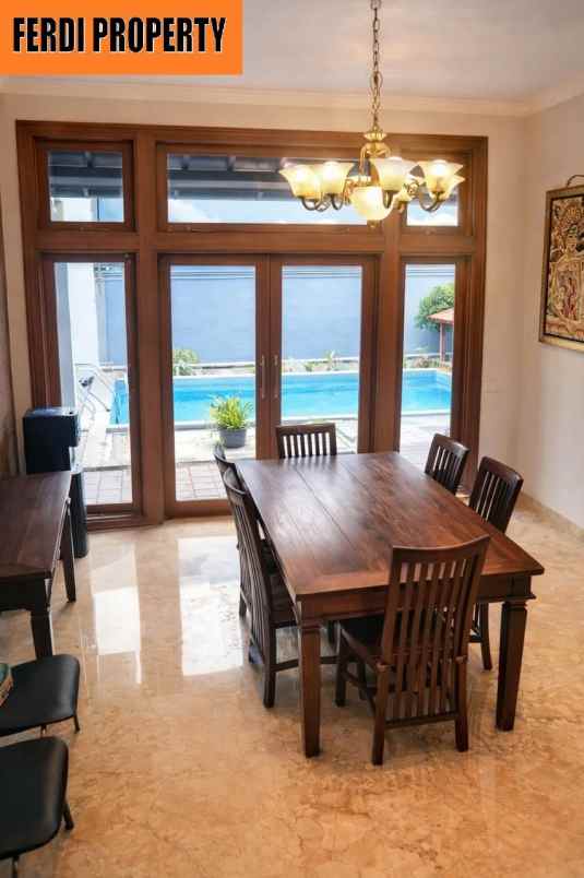 dijual rumah jl nusantara