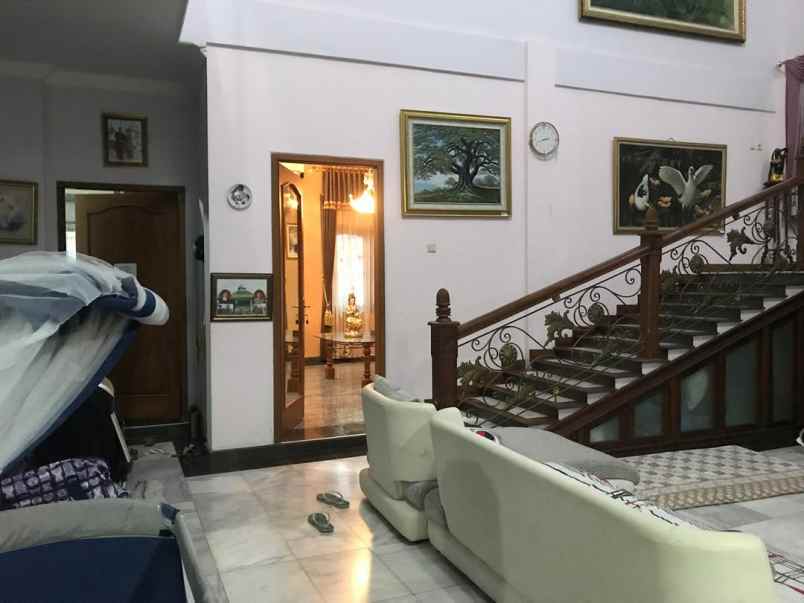 dijual rumah jl palagan tentara pelajar