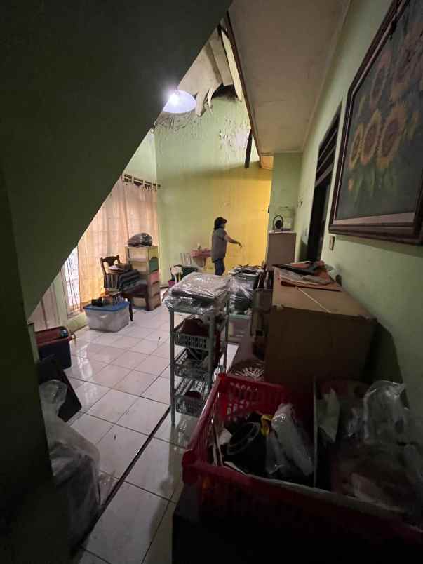 dijual rumah jl pamulang permai raya