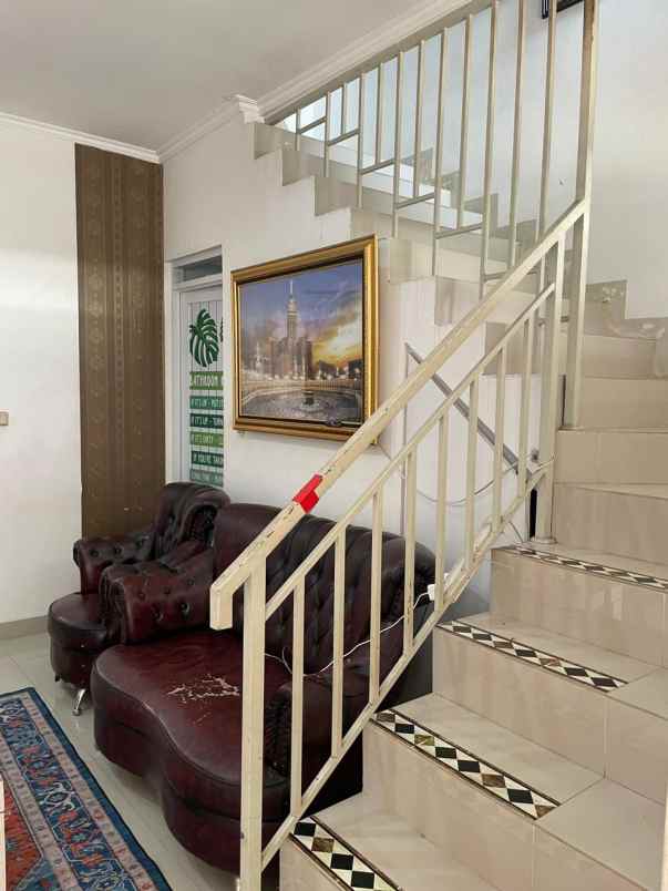 dijual rumah jl permata endah arcamanik