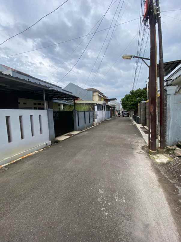 dijual rumah jl pirus jamrud arcamanik