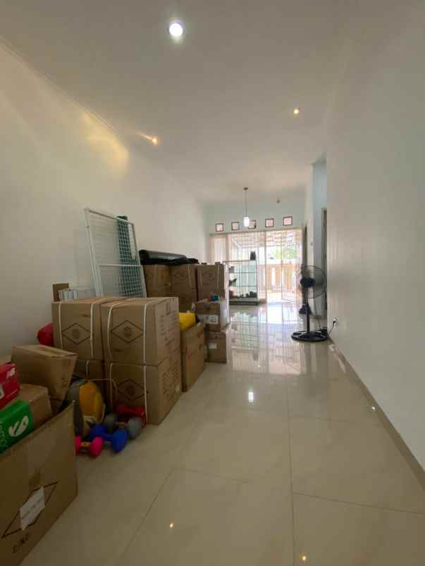 dijual rumah jl pirus jamrud arcamanik