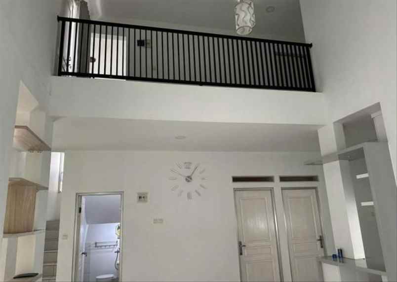 dijual rumah jl puri asih cipamokolan