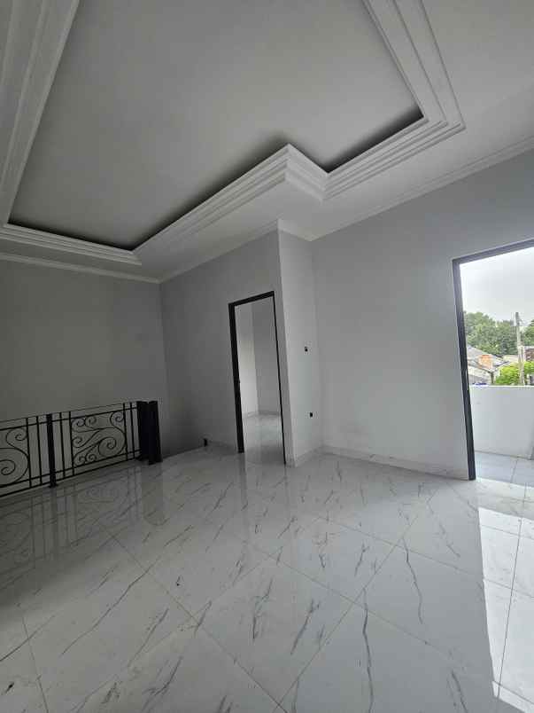 dijual rumah jl raya ciherang sukatani