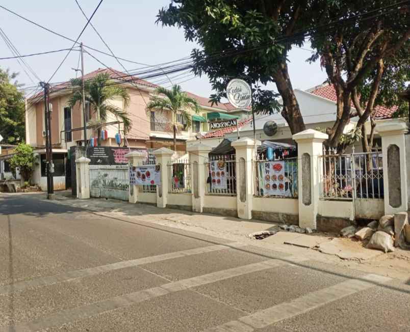 dijual rumah jl raya jagakarsa