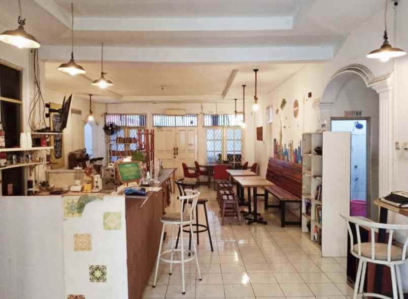 dijual rumah jl raya jagakarsa