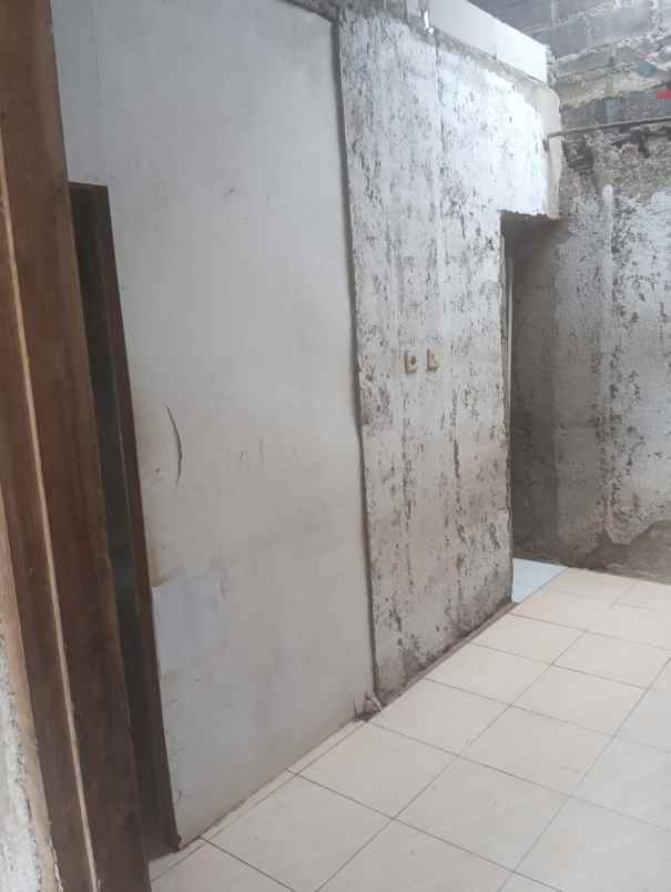 dijual rumah jl re soemantadirejo no 22