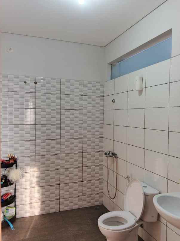 dijual rumah jl villa bandung indah no