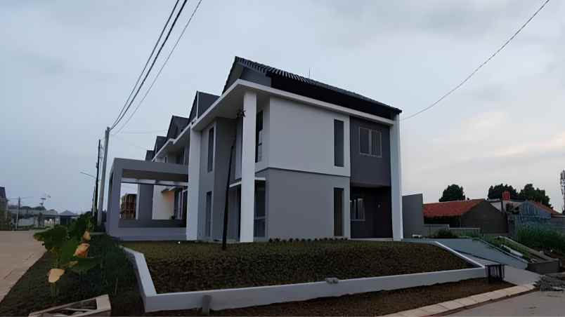 dijual rumah jl villa bandung indah no