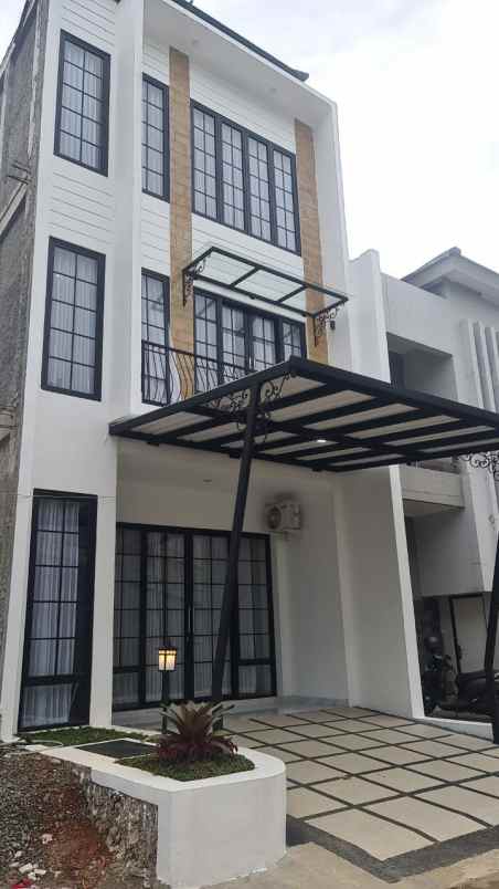 dijual rumah jln raya cinere