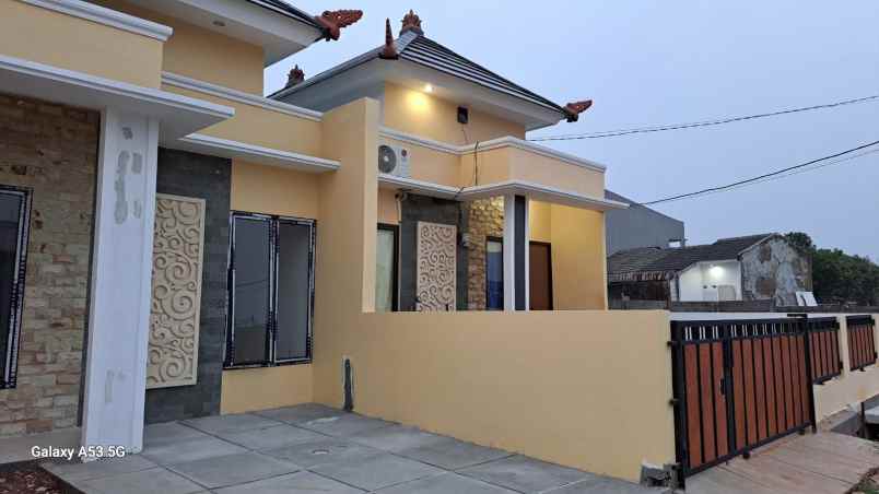dijual rumah jln raya kh noer ali desa