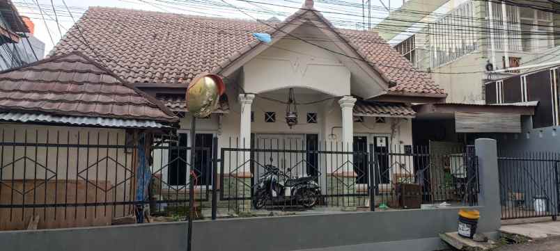 dijual rumah jln sarbini 3 no 27 rt015
