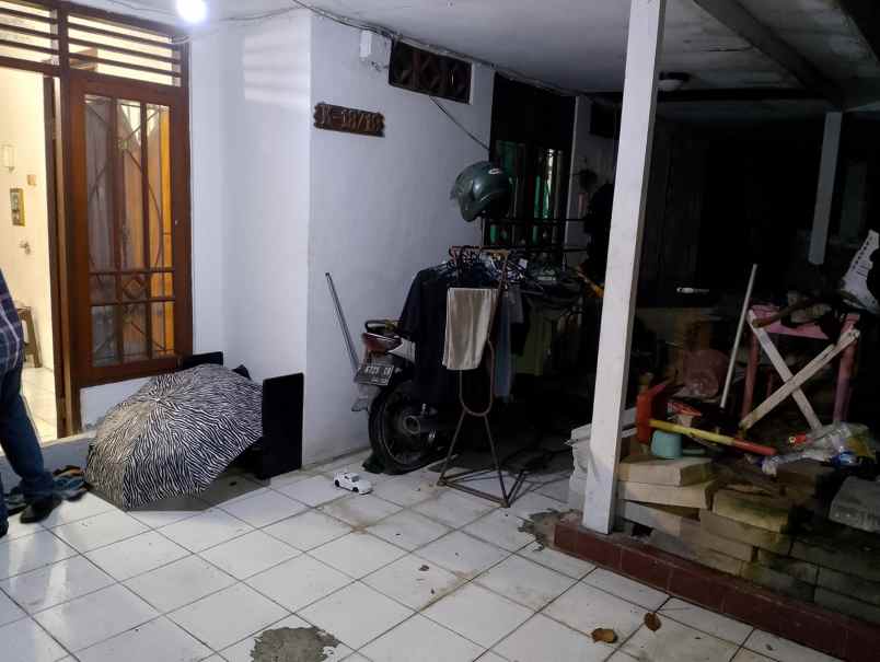dijual rumah joglo kembangan jakarta barat