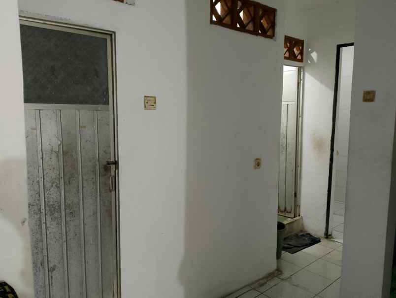 dijual rumah joglo kembangan jakarta barat
