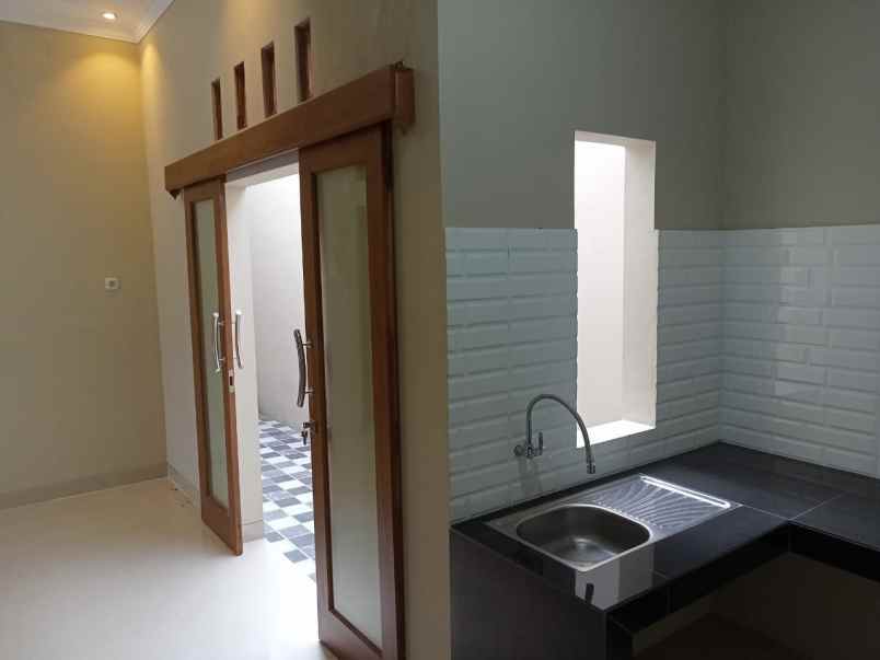 dijual rumah kalasan