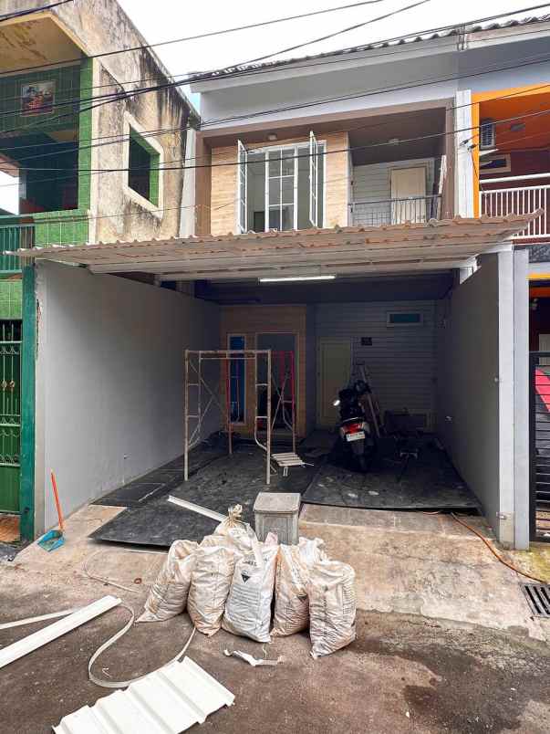 dijual rumah kalisari