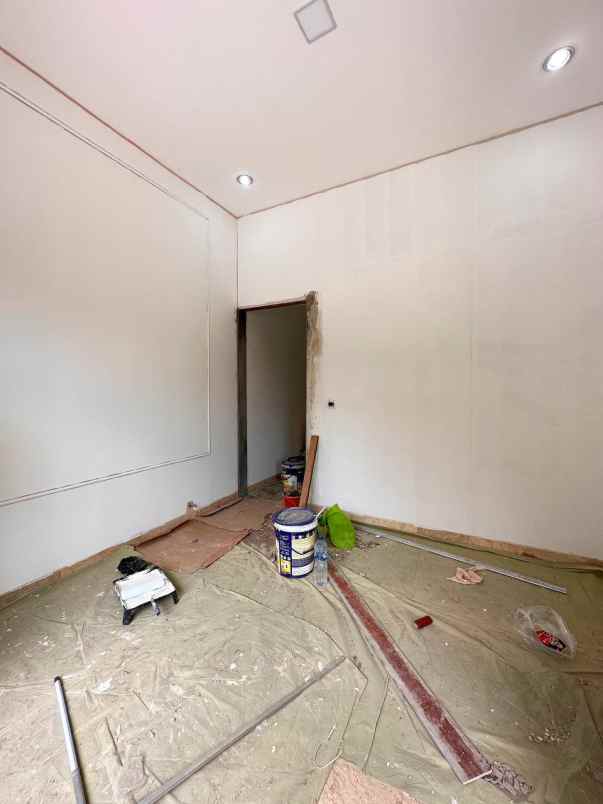 dijual rumah kalisari