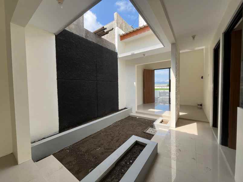 dijual rumah kalitirto berbah sleman