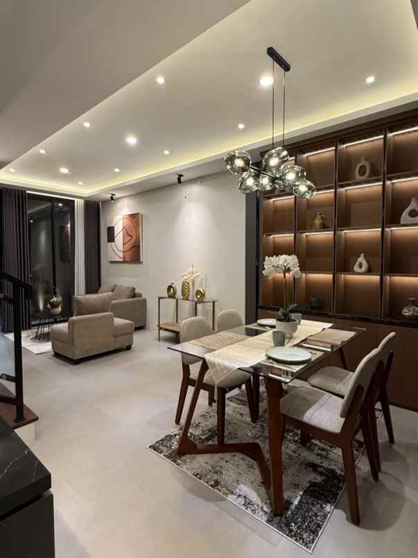 dijual rumah kaliurang km 10
