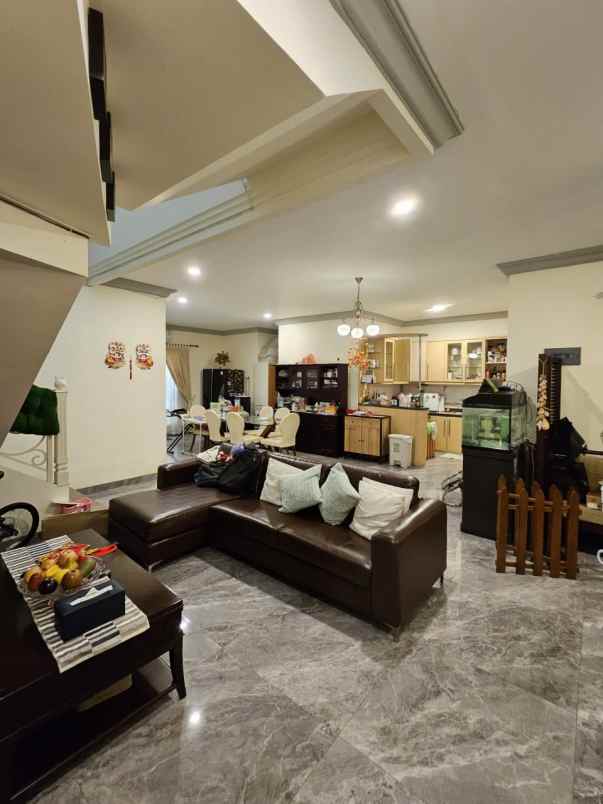 dijual rumah kawasan surabaya barat wisata bukit mas