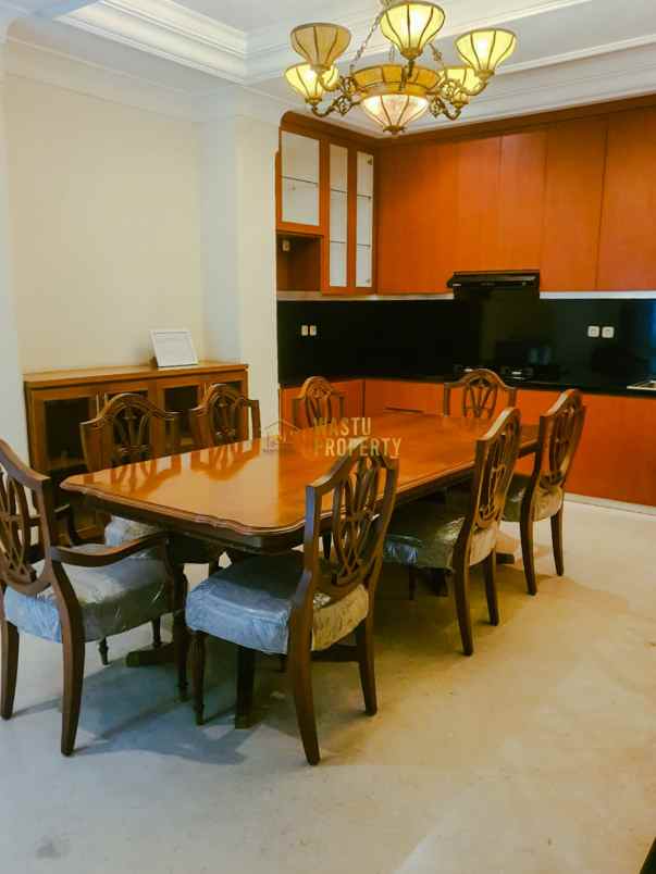 dijual rumah kebayoran baru