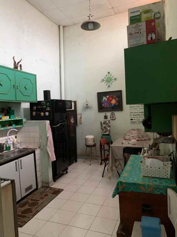 dijual rumah kebayoran lama