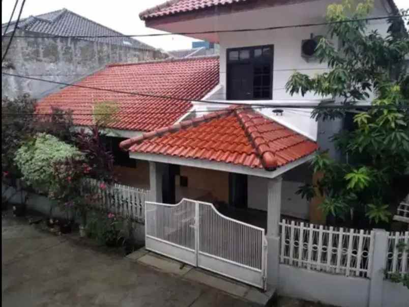 dijual rumah kelapa gading